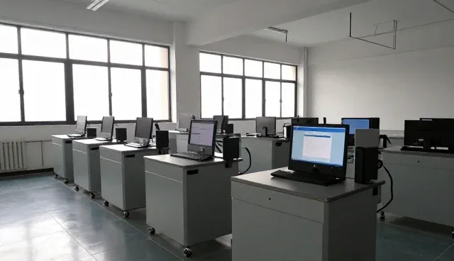 企业教育软件选型中的关键考量因素分析